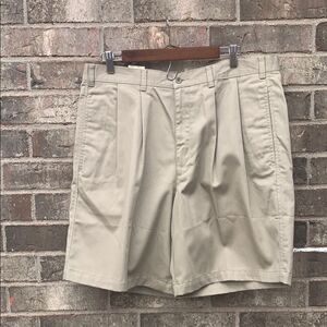Take 50% OFF- Dockers Men's Pleated Tan Khaki No Wrinkle Shorts, Size-38W